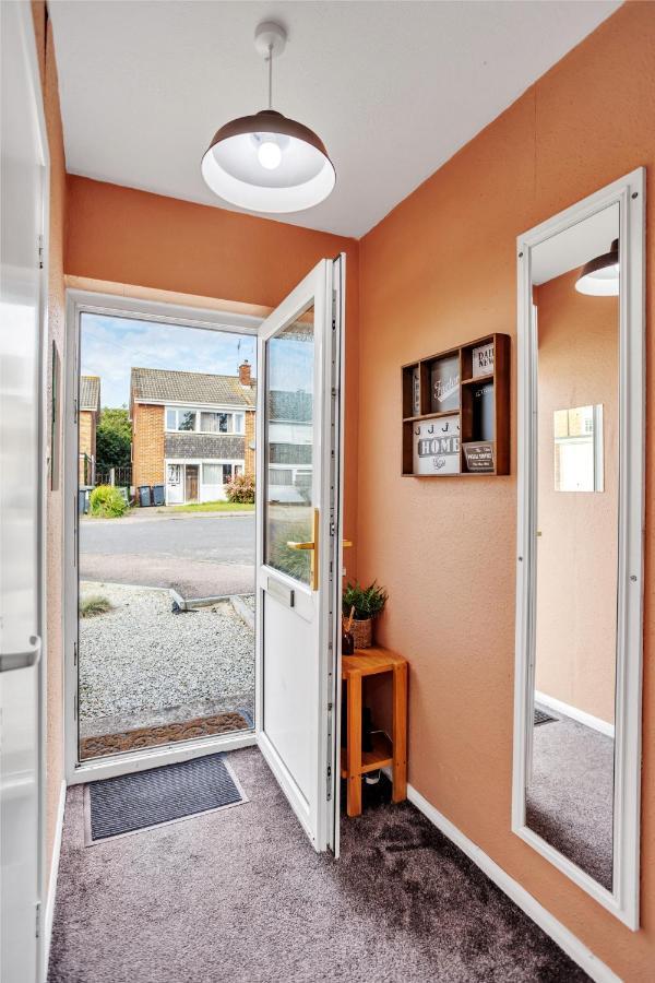 Perfect For Contractors - Canterbury - Free Parking - Ultra Wifi Exterior photo